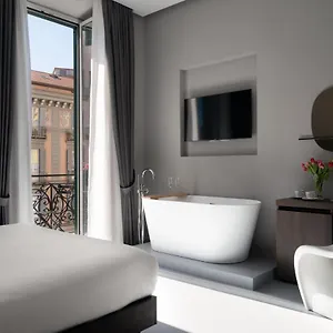 https://the-grey.hotels-amalfi.com